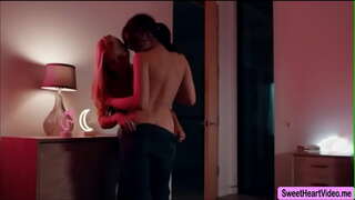 ���ारा Vandella अंत में करता है बिल्ली चाट के साथ लिव जंगली