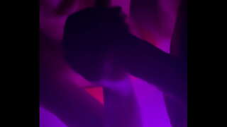 Ha preso la mia sorellina la vasca idromassaggio a succhiare il mio cazzo