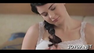 شهواني لوسي L. ببطء الحصول على عارية للمتعة فقط